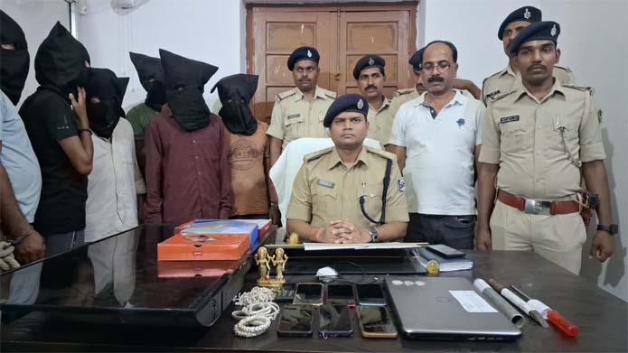 You are currently viewing Interstate Gang of Thieves Nabbed in Bhagalpur; Stolen Items Recovered