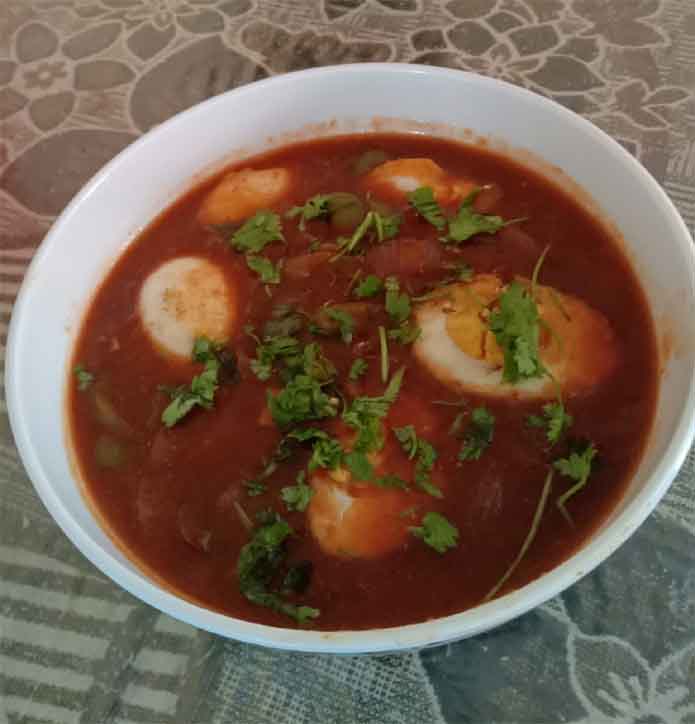 You are currently viewing  Chilli Egg Recipe: An Indo- Chinese Appetiser