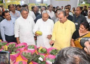Read more about the article Bihar CM Nitish Kumar Inaugurates Two-Day Mango Festival in Patna
