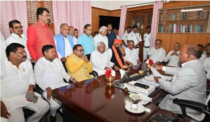 Bhagwan Singh Kushwaha Files Nomination as NDA Candidate for Bihar Legislative Council By-Election