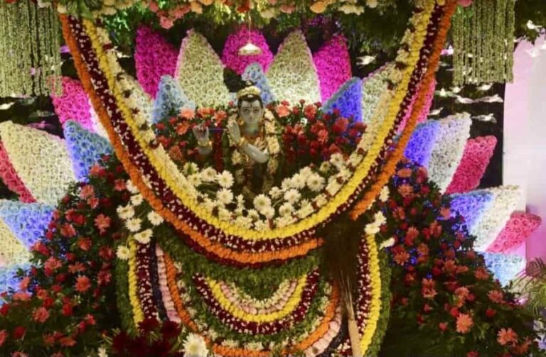 Patna Celebrates Shri Krishna Janmashtami with Grandeur and Devotion