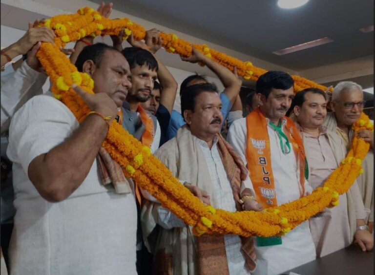 BJP Welcomes Don Turned Politician Sunil Pandey and His Son Amidst Bihar By-Election Preparations