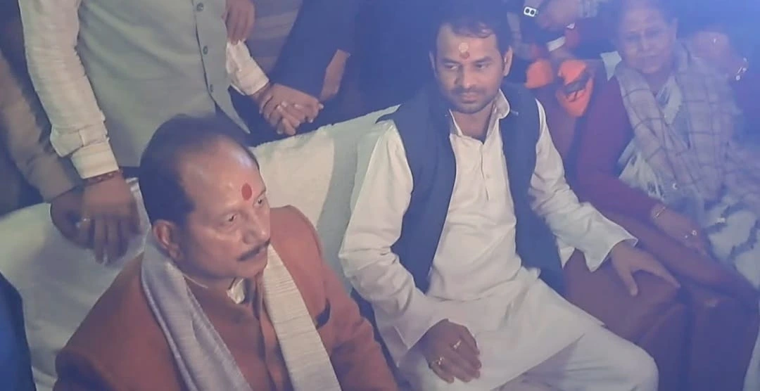 Tej Pratap Yadav with Bihar Deputy Chief Minister Vijay Kumar Sinha