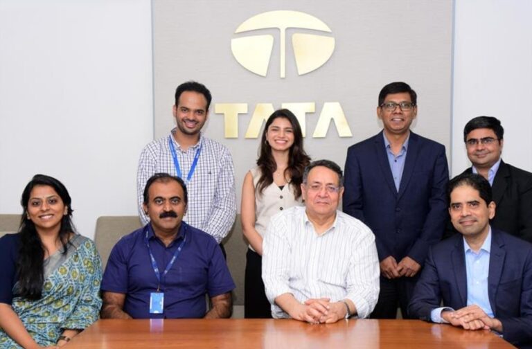 Sitting from L-R – Ms. Neha Joson, MD, Etome, Mr. Joson Thomas, Director, Etome, Mr. KRS Jamwal, ED, TIL, and Chairman, TCE and Mr. Tarun Bhojwani, CEO, TCE