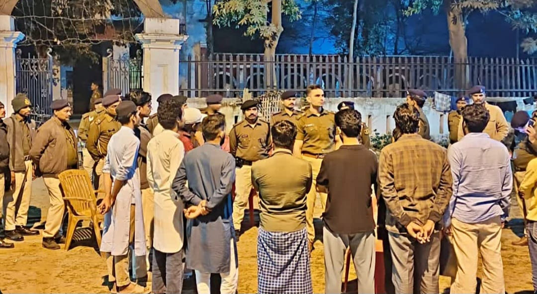 Patna Police at Patna University campus