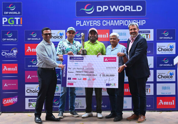 Champion Om Prakash Chouhan (centre) receives the trophy and cheque from Mr. Mayank Jalan, Managing Director – BNRI & Chief Managing Director – Keventer (extreme left), Mr. Hitesh Gurtu, Golf Captain, The Tollygunge Club Ltd. (2nd from left), Brig. V Ganapathy, Chief Executive & Managing Member, The Tollygunge Club Ltd. (2nd from right) and Mr. Amandeep Johl, CEO, PGTI (extreme right)