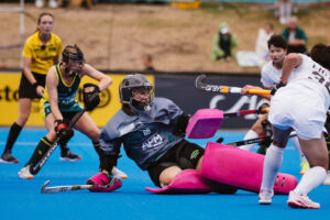 Aussie woman vs China