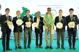 Chef Sanjeev Kapoor with Sakata Seed Team