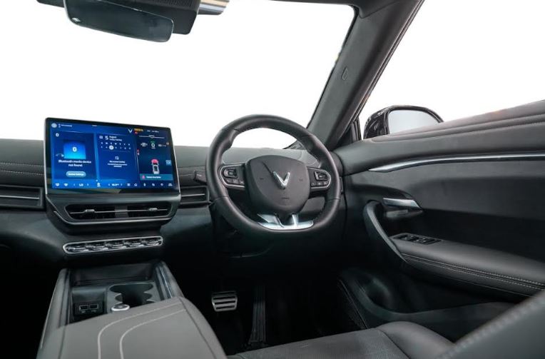 VinFast’s latest “Trade Gas for Electric” programme adds new incentives for petrol car owners switching to EVs