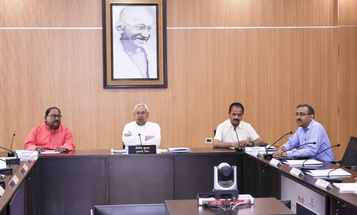 Bihar CM Nitish Kumar presiding over a meeting of CM Relief Fund Trust Board meeting in Patna. Photo: Aftab Alam Siddiqui