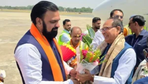 Bihar Deputy Chief Minister Samrat Choudhary receives Central Observer and Union Minister Shivraj Singh Chouhan
