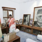 Bihar Chief Minister at JP's residence in Patna