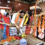 Bihar Chief Minister Samrat Choudhary Offers Prayers at Baba Hariharnath Temple in Sonepur