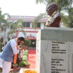 Bihar Chief Minister Samrat Choudhary paid floral tribute to the statue of former Bihar Chief Minister and Bharat Ratna awardee Karpoori Thakur