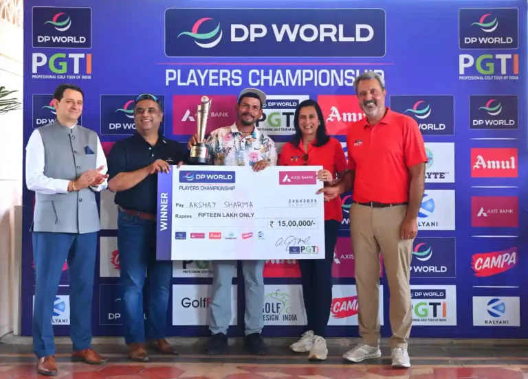 Akshay Sharma (centre) receives the trophy and cheque from Ms. Rachana Bahadur, Senior Vice President & Country Head – India at Synchrony Financial & Advisor – DP World PGTI (2nd from right), Mr. Varghese M Thomas, Senior Vice President – Brand Partnership & Communications – DP World (2nd from left). The other dignitaries seen in the picture are Mr. Rishi Mattu, Head – Classic Golf & Country Club (extreme left) and Mr. Amandeep Johl, CEO, DP World PGTI (extreme right).