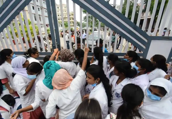 Nursing students staged demonstration at IGIMS gate in Patna on May 8, 2026.