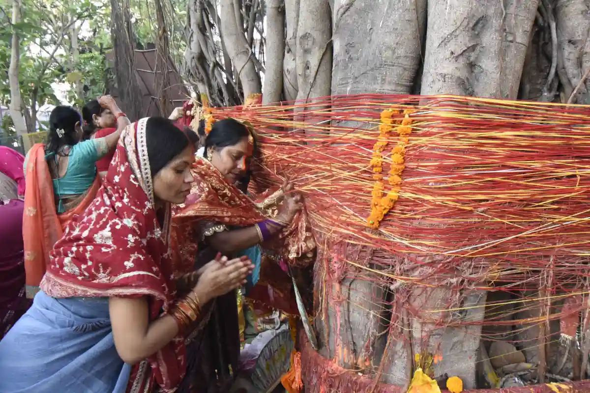 Married women performing Vat Savitri Puja in Patna on May 16, 2026.