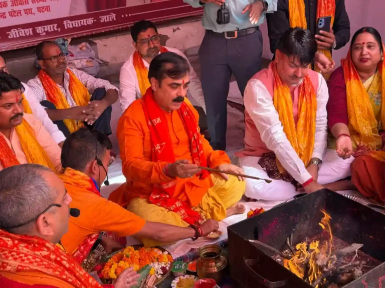 Havan, Sundarkand, and Maha Aarti held at MLA Jivesh Kumar’s residence to mark 12 years of Modi government in Patna on June 10, 2026.