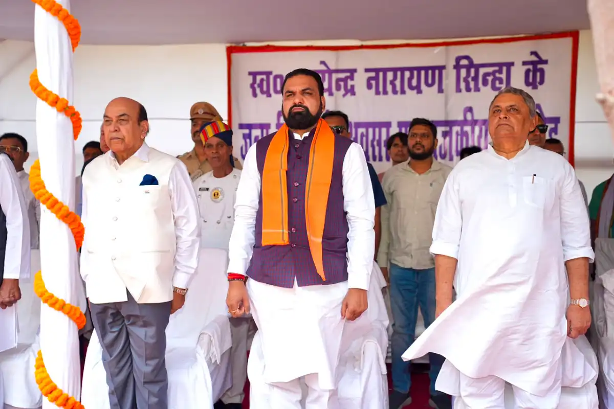 Bihar Governor, Chief Minister pay tribute to former CM Satyendra Narayan Sinha on the latter's birth anniversary