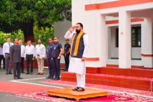 Bihar Chief Minister Samrat Choudhary hoisted the national flag at Lok Sevak Awas, 1 Anne Marg, on Saturday morning.