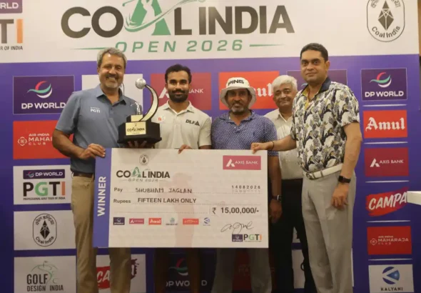 Champion Shubham Jaglan receives his cheque and trophy from Mr. Amandeep Johl, CEO, DP World PGTI (extreme left), Mr. Hitesh Gurtu, Captain, Tollygunge Club (extreme right) and Brig. Ganapathy, CEO, Tollygunge Club (2nd from right). Shubham's father Mr. Jagpal Jaglan (centre) is also seen in the picture.