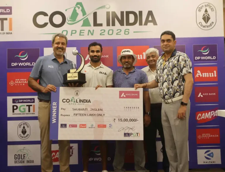 Champion Shubham Jaglan receives his cheque and trophy from Mr. Amandeep Johl, CEO, DP World PGTI (extreme left), Mr. Hitesh Gurtu, Captain, Tollygunge Club (extreme right) and Brig. Ganapathy, CEO, Tollygunge Club (2nd from right). Shubham's father Mr. Jagpal Jaglan (centre) is also seen in the picture.