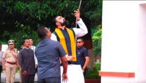 Bihar Chief Minister Samrat Choudhary hoisted the national flag at Lok Sevak Awas, 1 Anne Marg, on Saturday