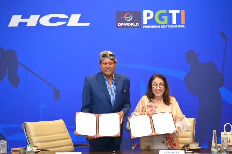 Mr. Kapil Dev, President, DP World Professional Golf Tour of India and Mrs. Kiran Nadar, Chairperson, Kiran Nadar Museum of Art & Trustee, Shiv Nadar Foundation, signed the partnership between DP World PGTI and the HCL Group on Monday, September 14.
