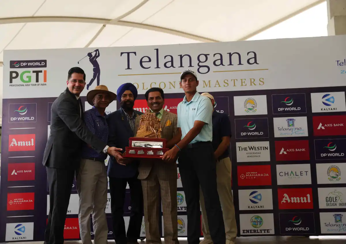 Champion Vishesh Sharma (extreme right) receives the trophy from (right to left) Mr. Bhaskar Reddy, President, HGA, Mr. Jasvinder Singh Birgi, Captain, HGA, Mr. Vandith Reddy, Secretary, HGA and Mr. Amit Maini, GM, The Westin Hyderabad Mindspace
