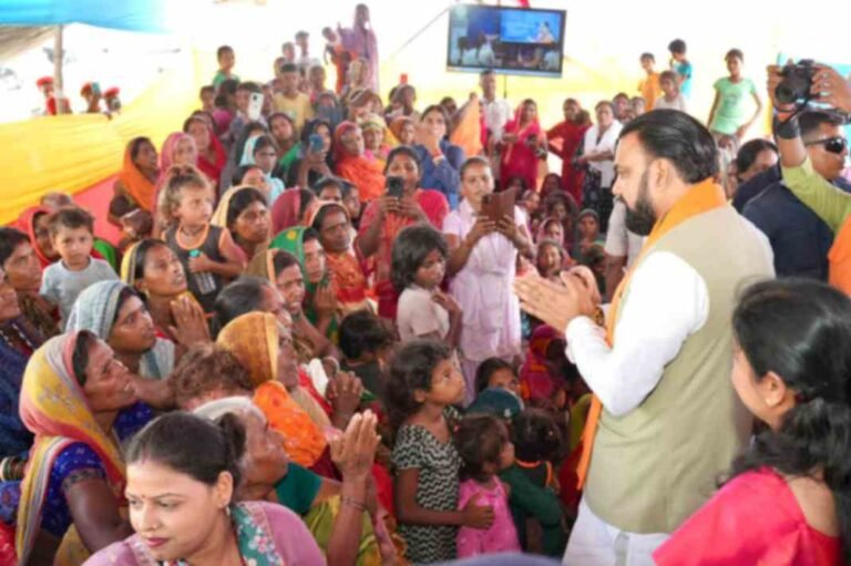 Bihar CM Samrat Choudhary Visits Flood Relief Camp in Hajipur